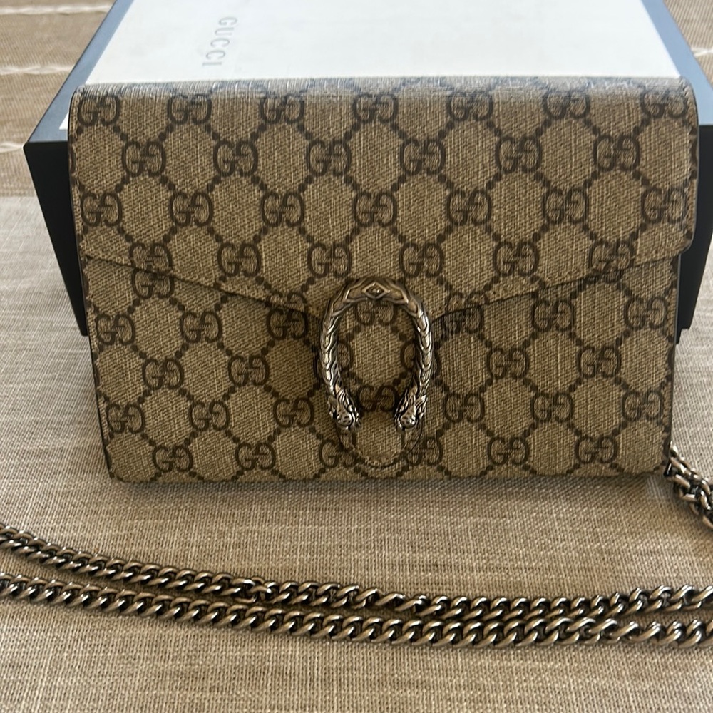 Gucci Dionysus supreme chain wallet. Worn twice! Comes with dust bag and box.